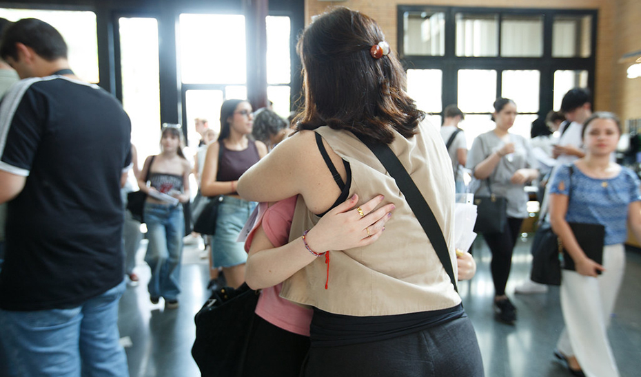 Imagen de la noticia: Andalucía implanta 'Hablemos de emociones' en 300 centros este curso