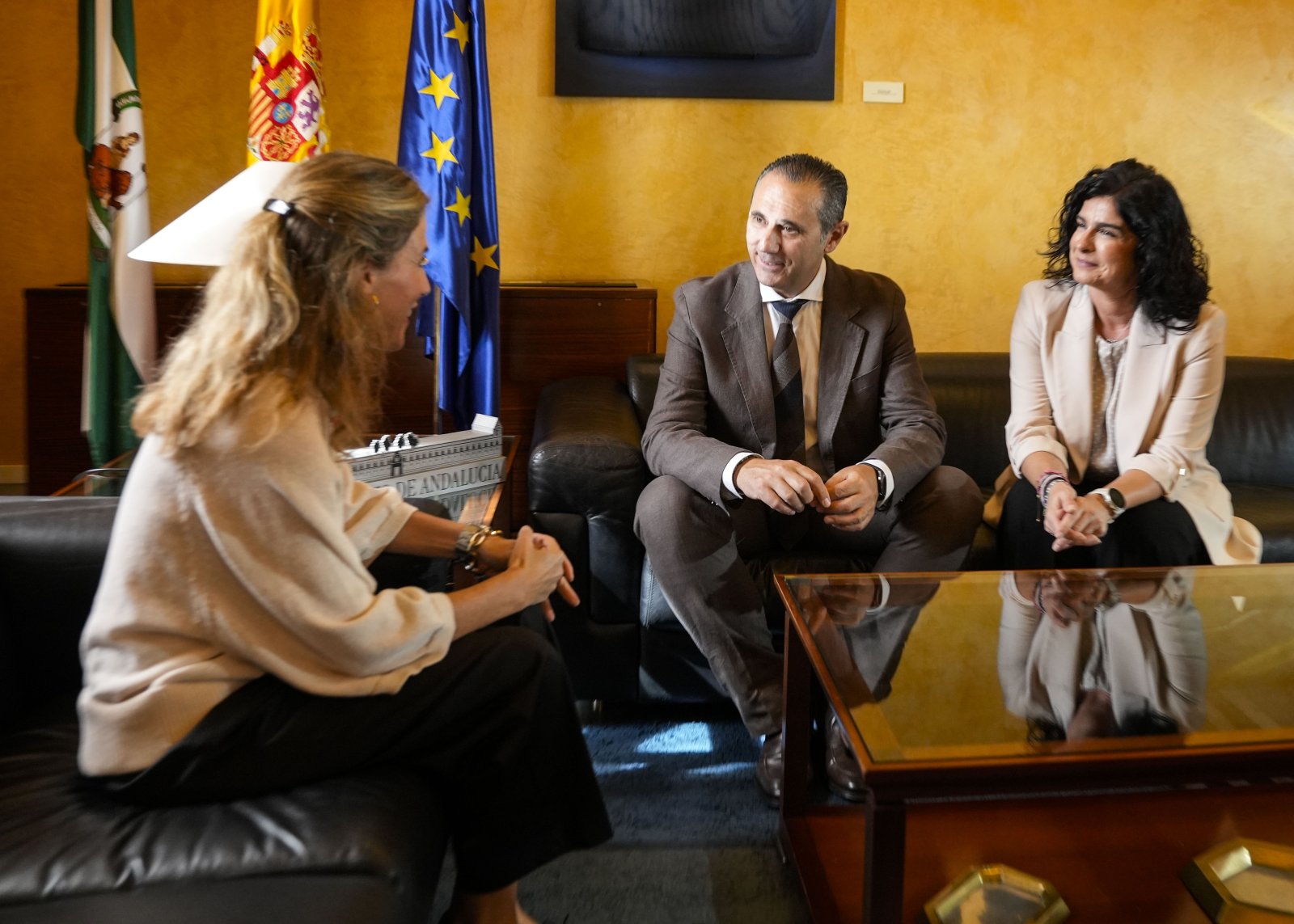 Imagen de la noticia: Ana Mestre recibe a CSIF Andalucía para escuchar sus reivindicaciones sobre los empleados públicos
