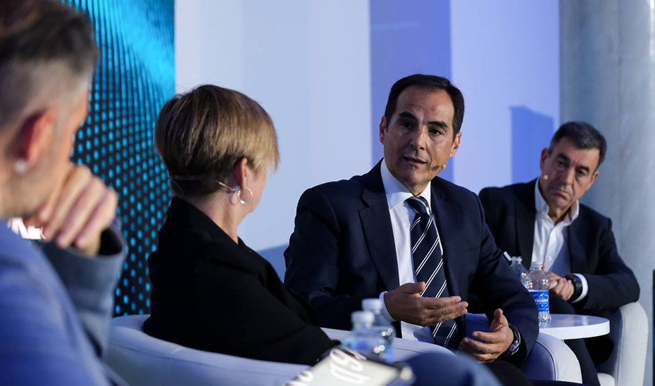 Imagen de la noticia: Andalucía sitúa la inteligencia artificial como eje de su estrategia económica y administrativa