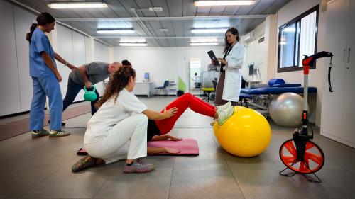 Imagen de la noticia: Premian un proyecto del Virgen Macarena sobre ejercicio y esclerosis múltiple