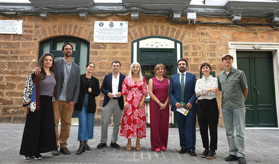 Imagen de la noticia: Cádiz celebra 35 conciertos y 20 estrenos en el festival que conmemora los 150 años de Falla