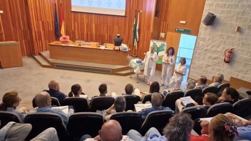 Imagen de la noticia: El Juan Ramón Jiménez reúne por primera vez a pacientes con urostomía de la provincia