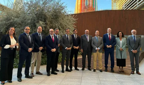 Imagen de la noticia: La Junta plantea a los rectores diez medidas para retener talento hasta 2030