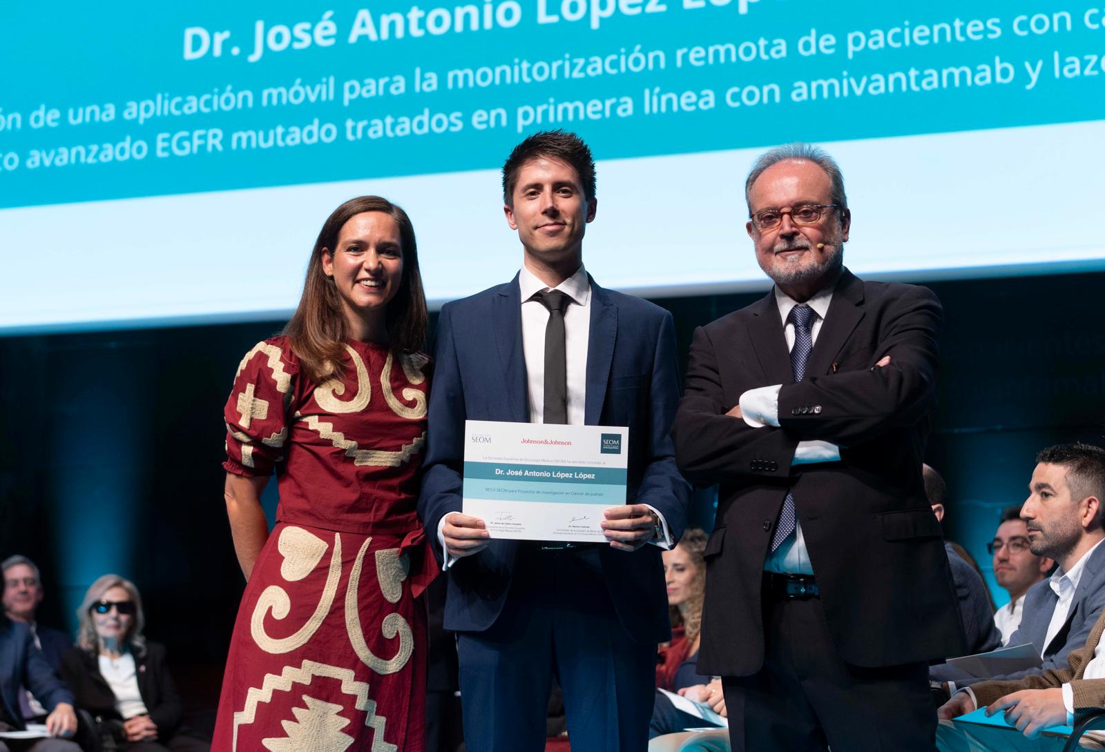 Imagen de la noticia: Una app seguirá el tratamiento del cáncer de pulmón en el Hospital de Jaén